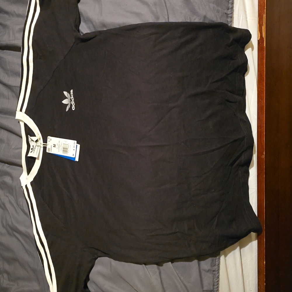 Addidas tee shirt mens/unisex medium black and white